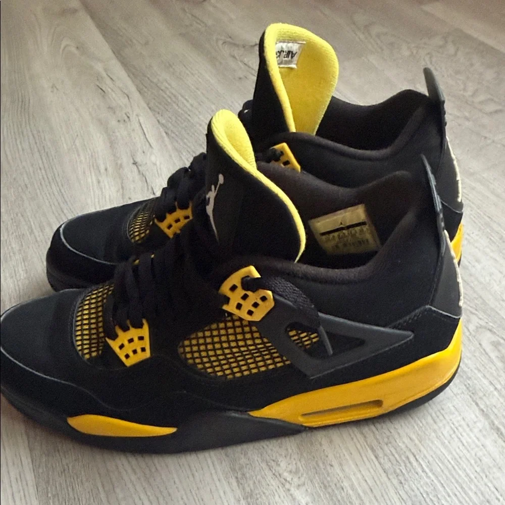 Jordan iconic sneakers